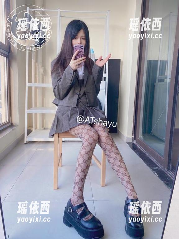 超萌AT鲨可爱写真免费合集，带给你无限温暖与欢乐的视觉体验！