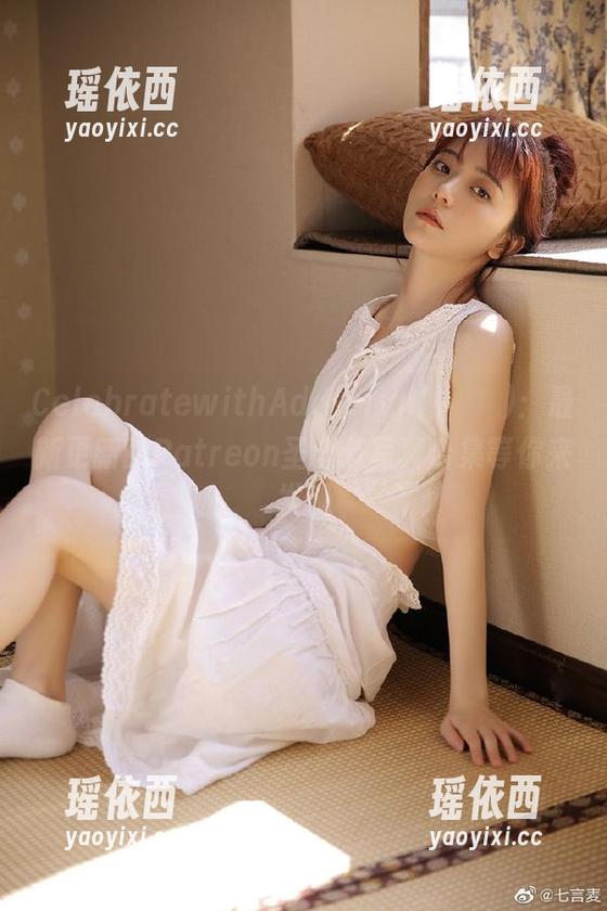 CelebratewithAddielyn(에디린)：最新更新的Patreon圣诞节写真合集等你来发现