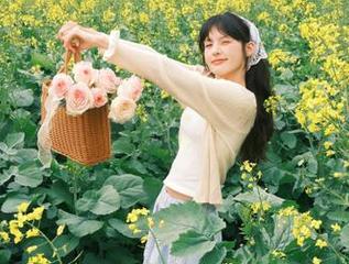 IMiss爱蜜社 – 最新写真集亮相，小狐狸Sica短裤造型展现独特时尚，让你为之倾倒