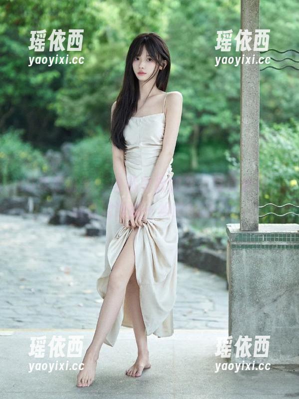 LD零度摄影-李欣 LD零度摄影 - 收藏李欣的灰丝写真合集,感受她独树一帜的创造力