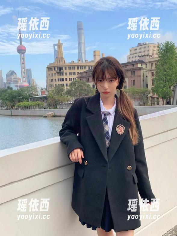 MFStar模范学院 - 探索妞妞koko白色写真集：唯美瞬间，免费下载带你走进她的世界