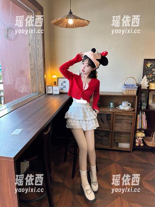 MTYH喵糖映画 - 蠢沫沫独特美脚合集，分享她的每一个动人姿态与迷人细节！