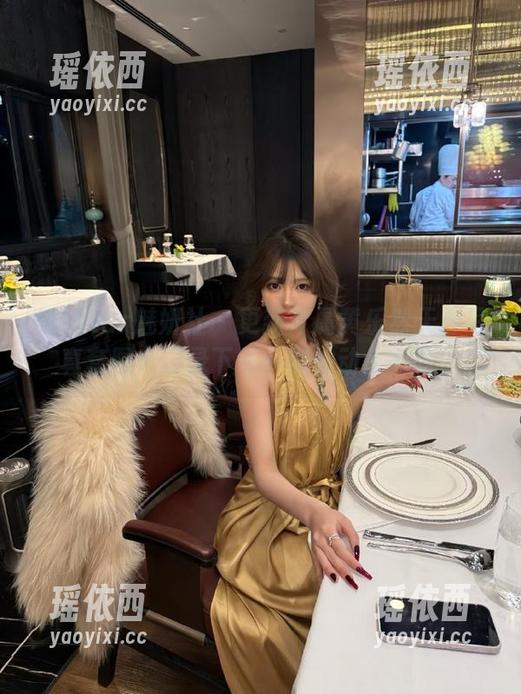 MiStar魅妍社 - 更新专属黄乐然天台写真套图，记录下每一刻的动人心弦！