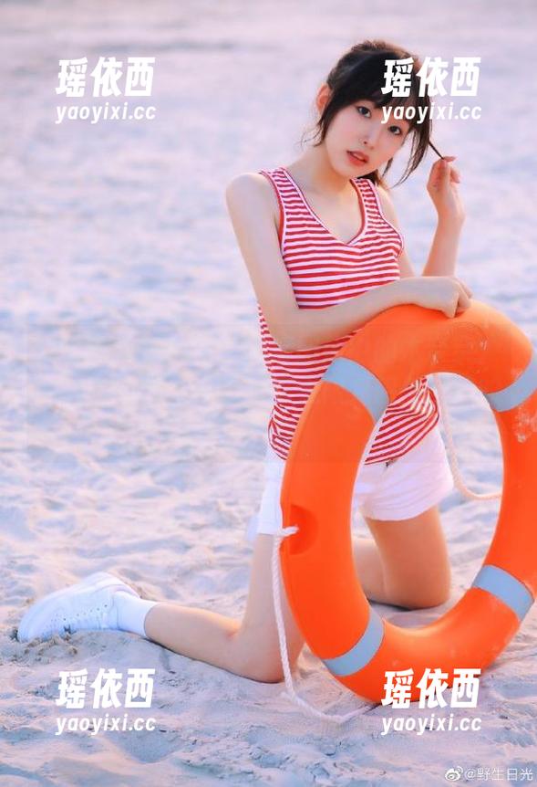 MiiTao蜜桃社 - 高清图库中的木奈奈：她的户外写生给你带来无限灵感与自然的魅力