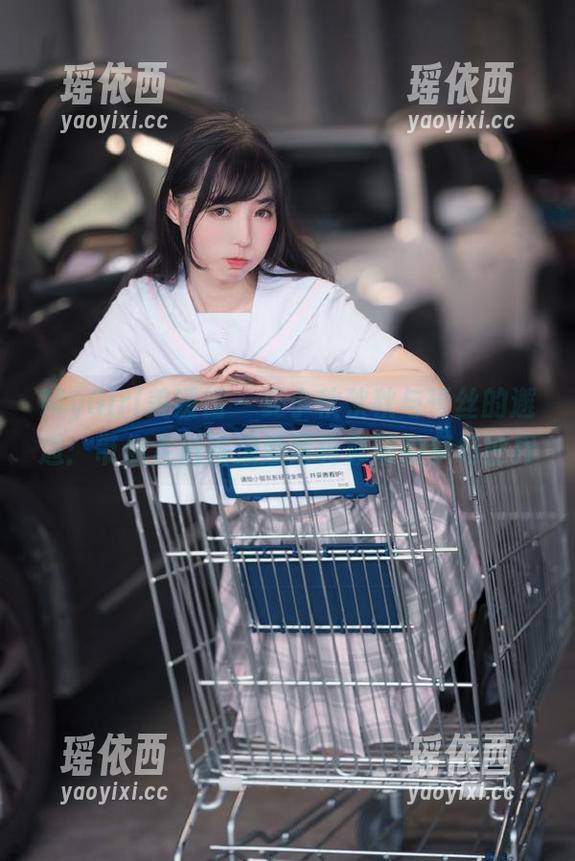 MyGirl美媛馆-夏小秋秋秋 MyGirl美媛馆 - 夏小秋秋秋与蕾丝的邂逅:带你走进她浪漫写真套图的梦幻世界