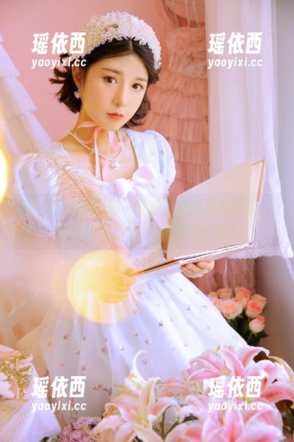 MyGirl美媛馆 - 黄乐然校园写真全套，传递年轻活力与无尽的创造力
