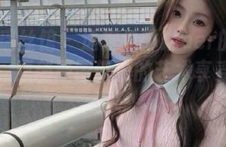 RUISG瑞丝馆 – 透视潘琳琳ber的旅拍私房写真：原创原图带来的艺术享受与情感共鸣