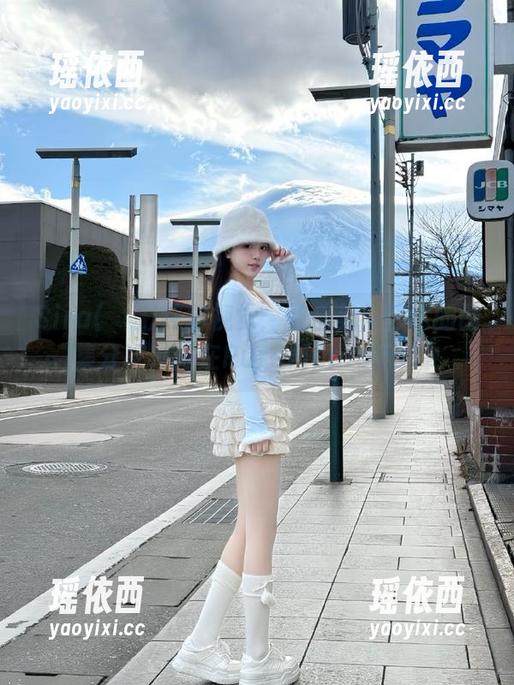 Sira(시라)纯粹视觉：融合美与艺术的图集分享，尽在PureMediaVol中