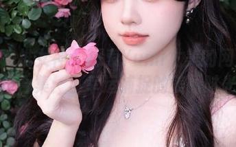 TGOD推女神 – 探索Yumi尤美的网盘写真合集：小幸运捕捉的美丽时光