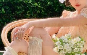 TouTiao头条女神 – 竟然有人在这个季节穿李丽莎的礼服,看看这些图片中的作品有多奇葩!