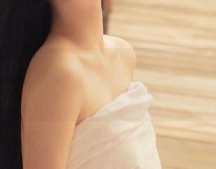TouTiao头条女神 – 在樊安妮的世界里,无圣光双人写真显露真实的瞬间