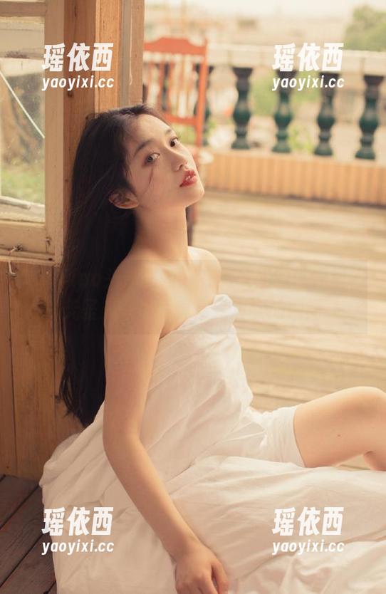 TouTiao头条女神-樊安妮 TouTiao头条女神 - 在樊安妮的世界里,无圣光双人写真显露真实的瞬间