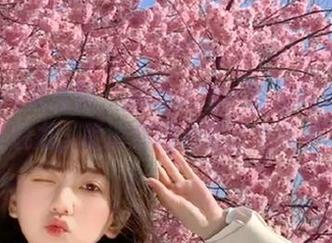 UGirls尤果网 – 精选美图：孟思雨释放裸足魅力，唤醒你内心的艺术感受！