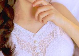 UGirls尤果网 – 探索曼妮儿的天台系列：超清原图与壁纸下载，尽享视觉盛宴！