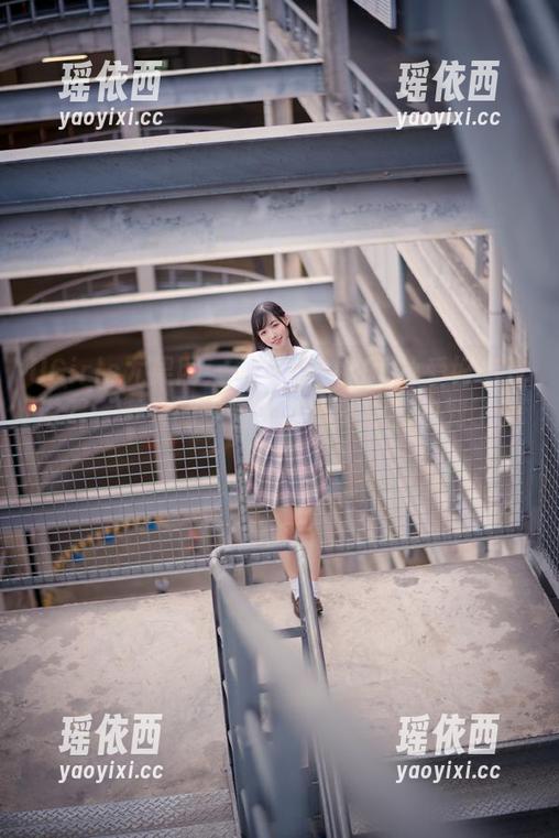 UGirls尤果网 - 村里唯一的蕾丝爱好者沈诺馨，带来的美图作品竟然让我想到了外星人。
