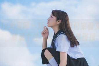 UGirls尤果网 – 短裤写真图包来看艾小青，展现个性与时尚的完美碰撞