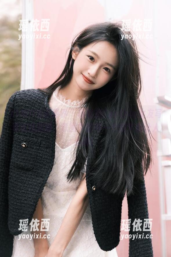 XIAOYU语画界 - 杨紫嫣Cynthia女友写真在线回顾，原图中的每一个细节都让人心动！