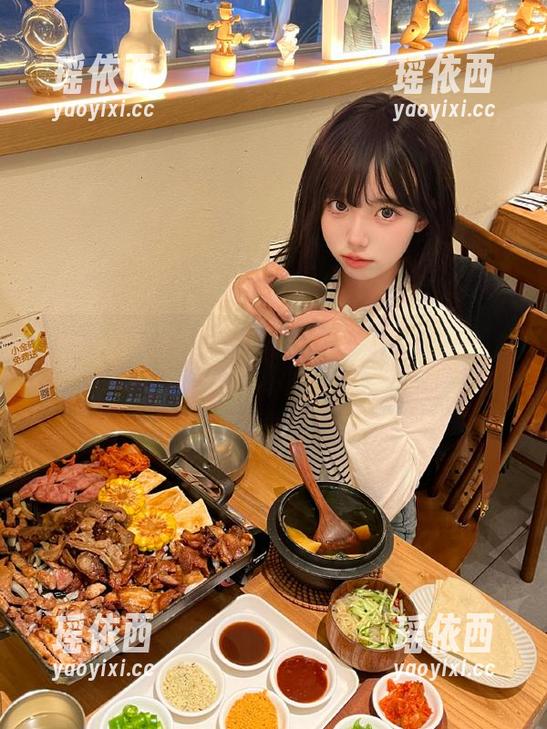 XIAOYU语画界 - 想知道程程程的护士制服写真？来观看这些精美原图！