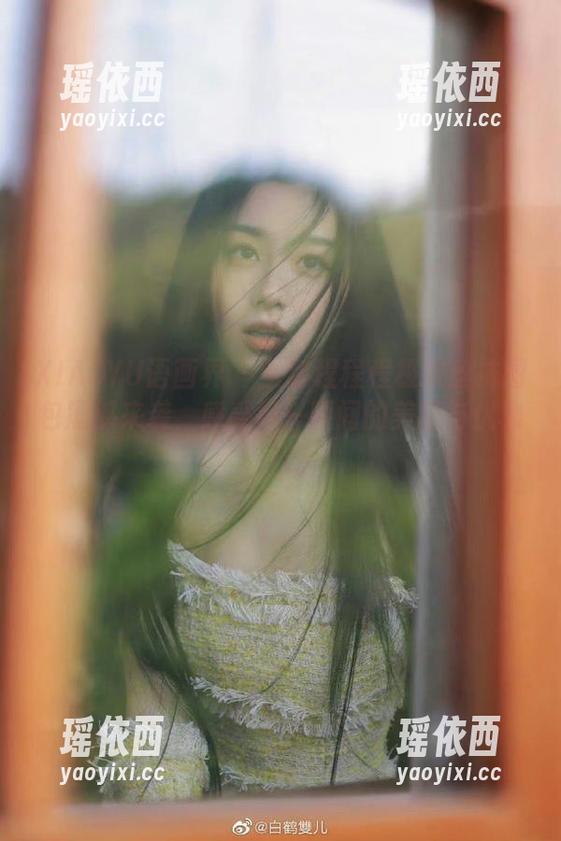 XIAOYU语画界 - 全套程程程极致丝袜图包震撼来袭，感受每一瞬间的美丽与优雅！