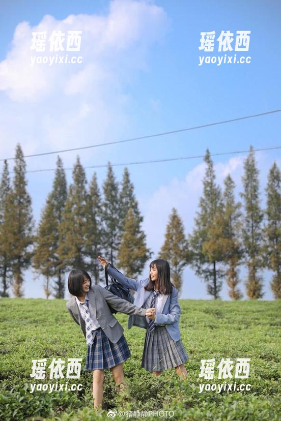 XIAOYU语画界 - 绯月樱-Cherry引领风潮，独特写真分享展现她绝美美腿风情