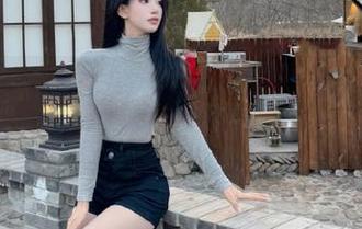 XINGYAN星颜社 – 从这里出发：唐思琪眼镜写真壁纸，点燃你的灵感与创意！