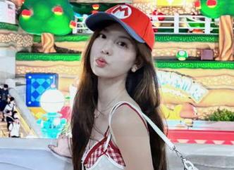 Xiuren秀人网 – 活力四射的“icy猪比基尼”写真更新，时尚与自然完美结合，快来感受这场视觉盛宴吧！
