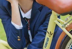 Xiuren秀人网 – 探索一颗甜蛋黄a的高清写真世界，奶牛为你展现最真实的生活瞬间！