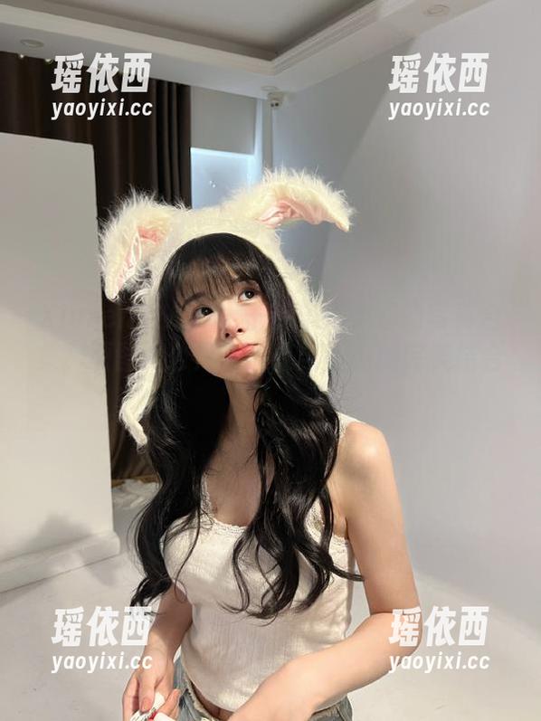 Xiuren秀人网 - 千夜未来学姐的写真合集，原图大公开，搞笑与自嘲的完美结合！