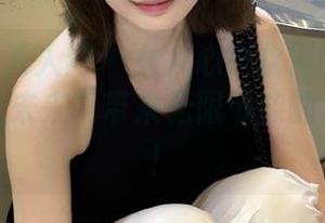 Xiuren秀人网 – 女人心中永恒的连衣裙：“千夜未来”带来无限可能的套图作品！