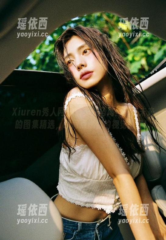 Xiuren秀人网-千夜未来 Xiuren秀人网 - 最美双马尾:千夜未来的图集精选,瞬间点燃你的视觉盛宴!