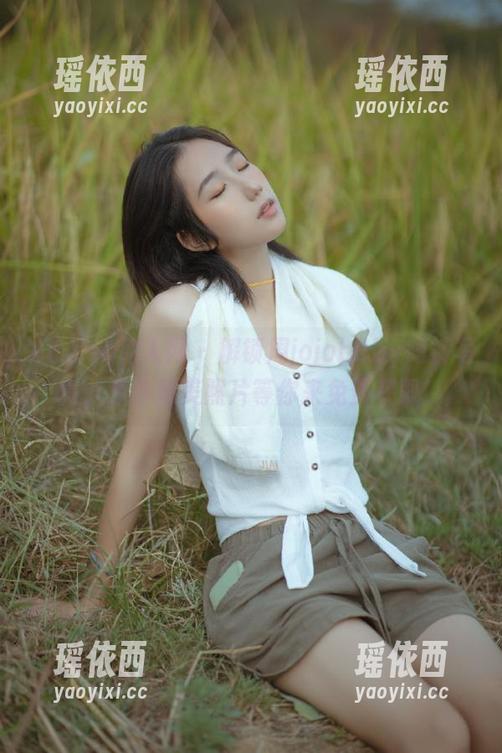 Xiuren秀人网 - 解锁周jojobaby短裤写真，超多精美照片等你来免费获取！