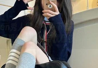 Xiuren秀人网 – 一同下载周大萌长腿写真，感受她的时尚与优雅在镜头前绽放