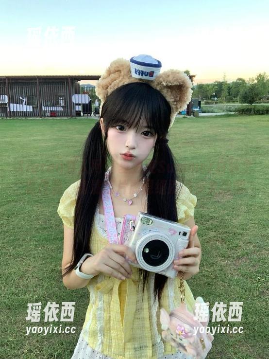 Xiuren秀人网 - 夏笑笑Summer白丝全套作品，高清图片展现细腻的少女风情