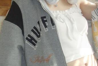 Xiuren秀人网 – 尤Una娜黑白系列写真：无圣光下展现美图的另一种魅力