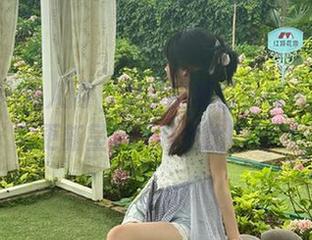 Xiuren秀人网 – 岁小岁夏日泳装合集，精彩更新呈现无与伦比的韵味