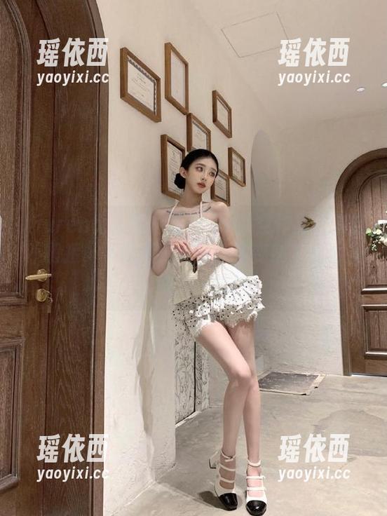 Xiuren秀人网-徐cake Xiuren秀人网 - 徐cake镂空作品让人目不暇接,下载后绝对能让你变身艺术达人,快来一试!