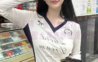 Xiuren秀人网 – 走近戴允祺zoe的世界：秘书写真美图合集带你感受她的风格