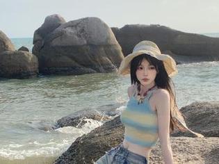 Xiuren秀人网 – 温心怡的办公室生活：精选图片展示职场女性的独特魅力