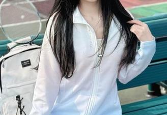 Xiuren秀人网 – 王婉悠Queen女孩写真原图曝光，套图演绎生活中的小确幸！