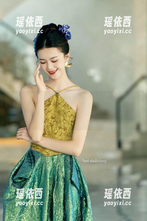 Xiuren秀人网 - 欢快畅游肉晴MINI豹纹写真合集，带你领略不一样的时尚风格与灵感！