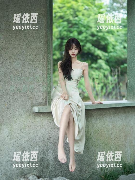 Xiuren秀人网 - 高清美图臻选：良人非爱人新作，新人模特肤白貌美引领时尚潮流