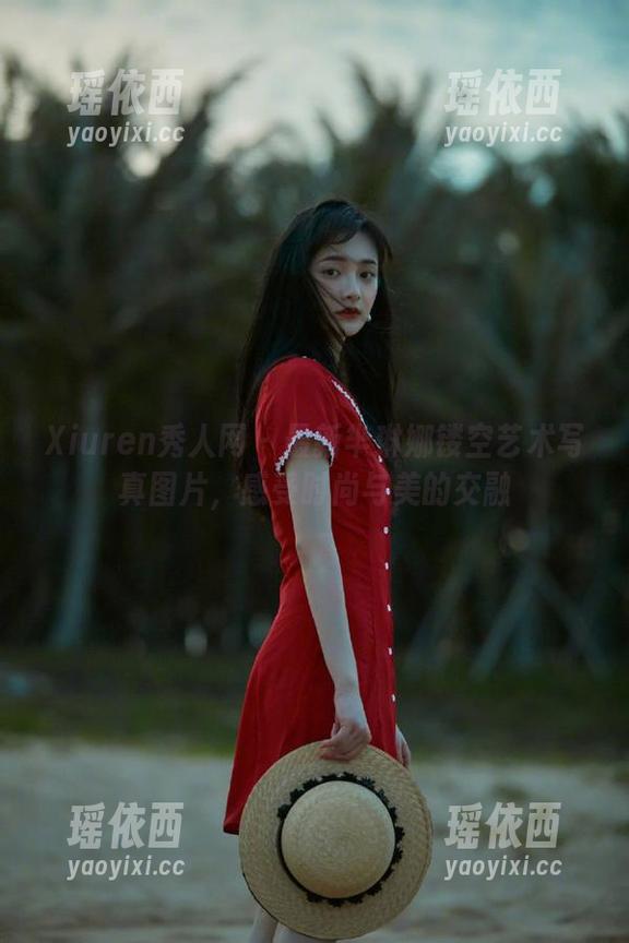 Xiuren秀人网 - 最新芈琳娜镂空艺术写真图片，感受时尚与美的交融