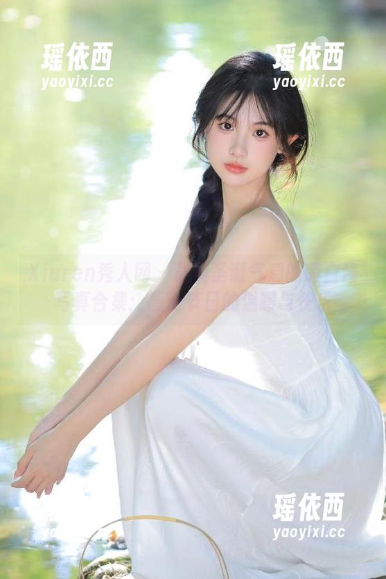 Xiuren秀人网 - 最具圣诞气息的萌白酱写真合集：感受节日的温暖与快乐