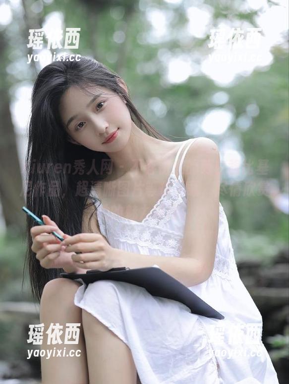 Xiuren秀人网 - 不容错过的萌白酱比基尼作品，超清晰图片等你下载，尽情欣赏她的魅力瞬间！