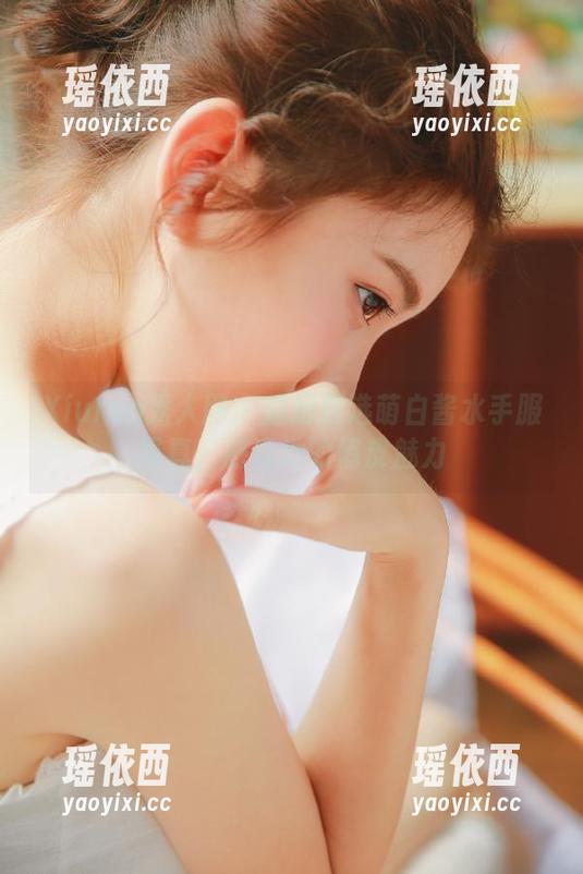 Xiuren秀人网-萌白酱 Xiuren秀人网 - 超级精选萌白酱水手服写真,感受她的俏皮魅力