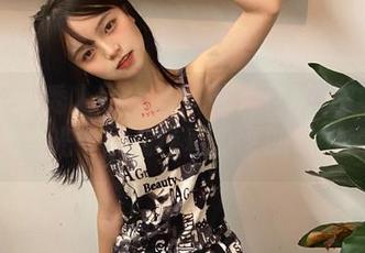 Xiuren秀人网 – 发现陈大榕的女孩写真，无圣光中展现纯真少女的动人瞬间