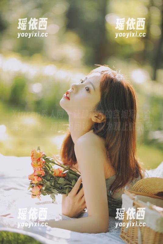 Xiuren秀人网 - 让静颜宁的空姐写真合集带你飞，精选瞬间让人叹为观止的美丽