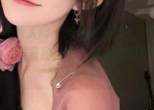 Xiuren秀人网 – 欢庆万圣节，麦琪绫冰激淋精心准备的图包，解锁你的节日派对风格灵感！