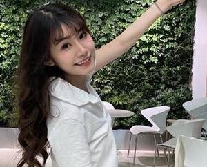 YouMi尤蜜荟 – 周思乔Betty在旗袍的世界中遨游，免费分享她的写真艺术之作