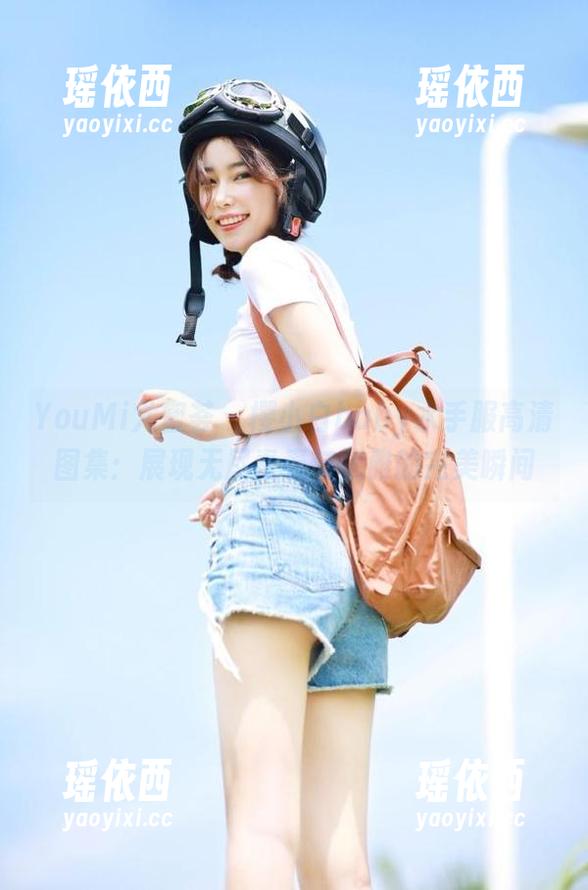 YouMi尤蜜荟 - 樱小白baby水手服高清图集：展现无尽青春与优雅的完美瞬间